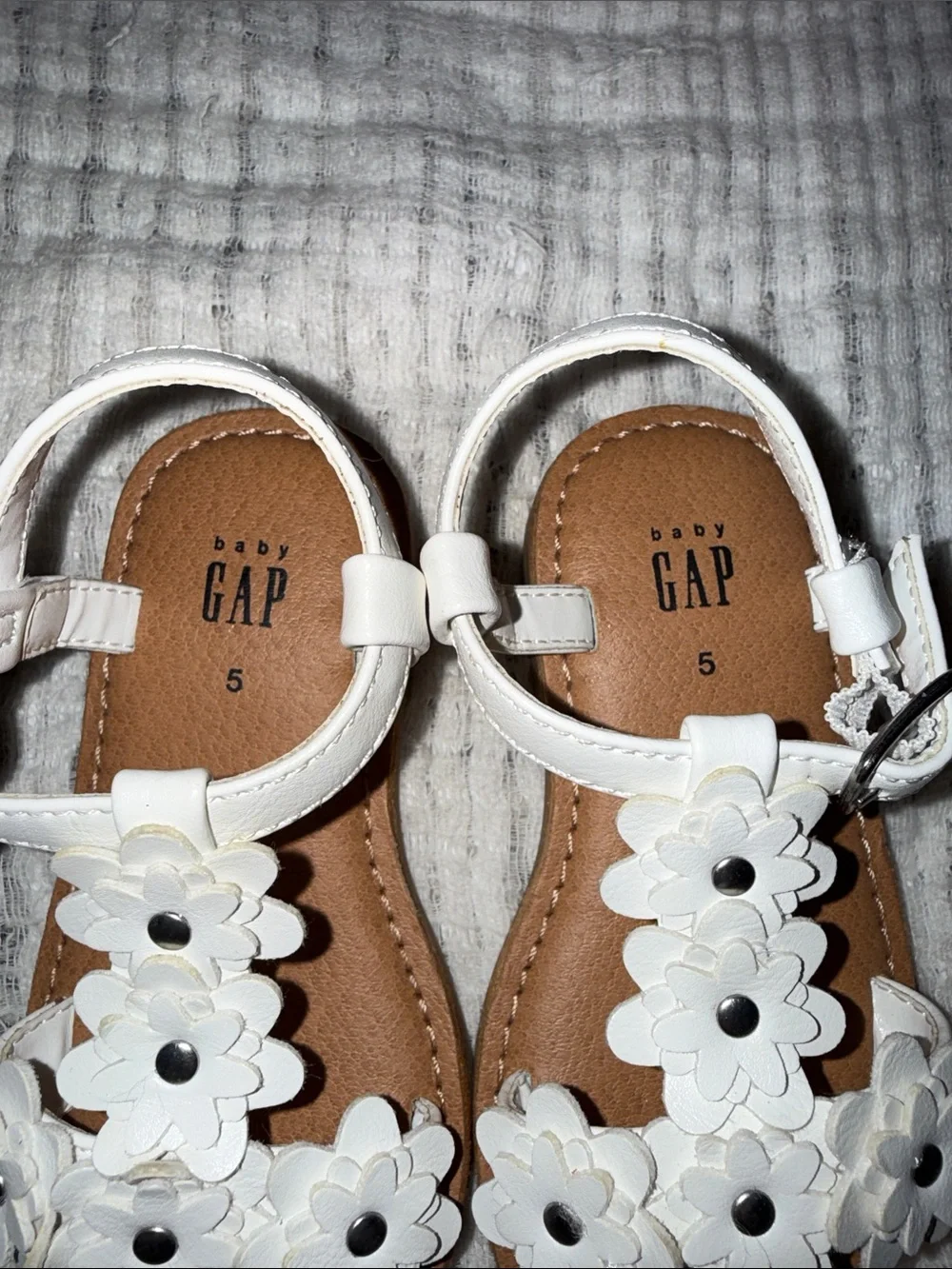 GAP White Floral Baby Sandals with Buckle